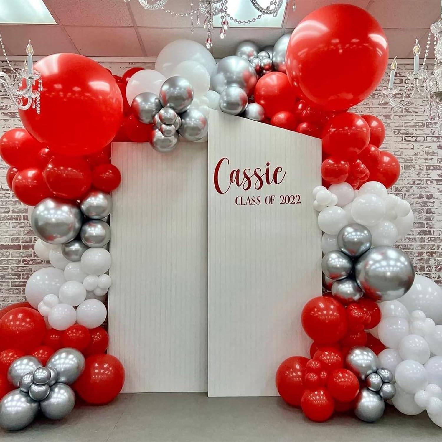 100-teiliges rotes und weißes  – Balloon Arch Kit Bewertung und Preis